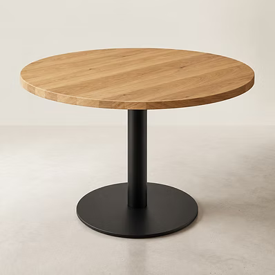 Table en chêne massif vernis naturel – Pied acier noir – Fabrication française