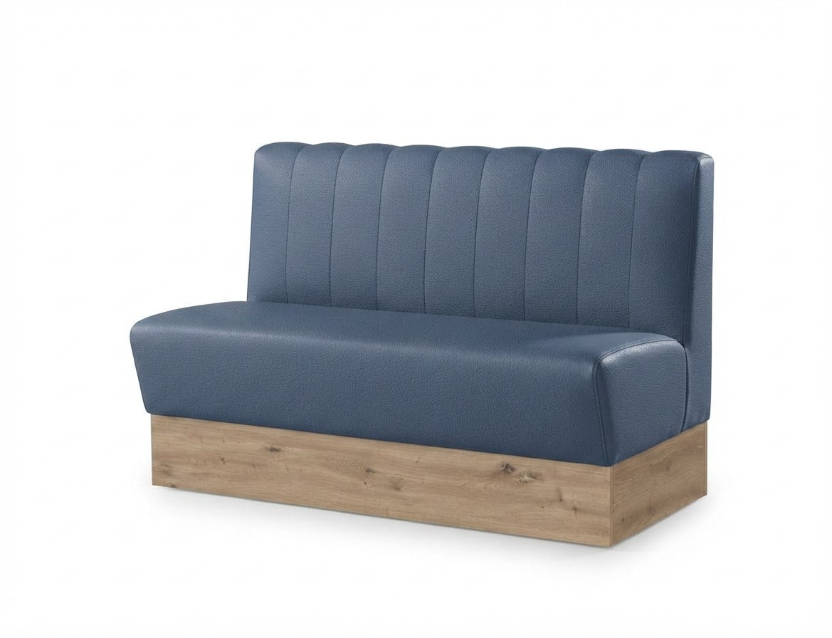 Banquette Bergamo en similicuir Arizona Porcelaine – Coutures verticales et plinthe bois 20 cm