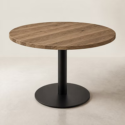 Table en chêne massif vernis Brown – Pied acier noir – Fabrication française
